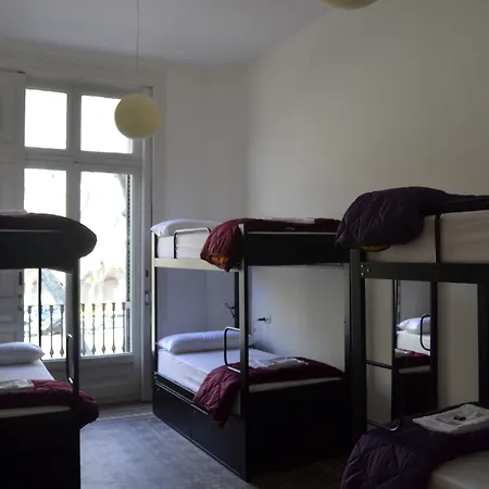 360 Borne Albergue *