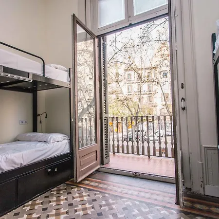 360 Borne Albergue Barcelona
