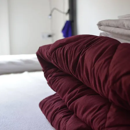 360 Borne Albergue *